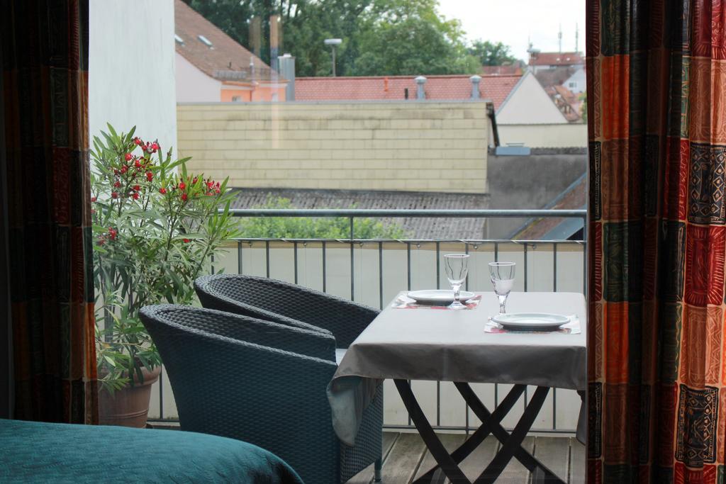 Studio A Am Burgberg Erlangen Exteriér fotografie
